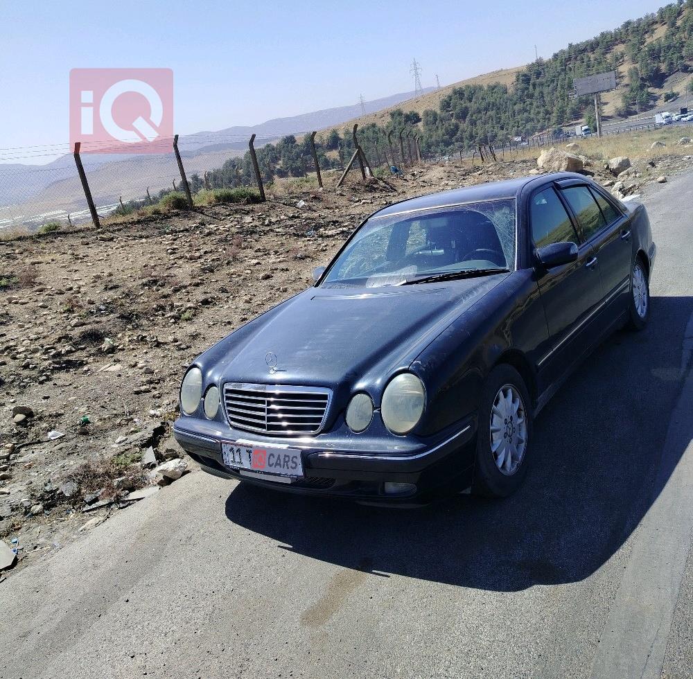 مرسيدس بنز E-Class